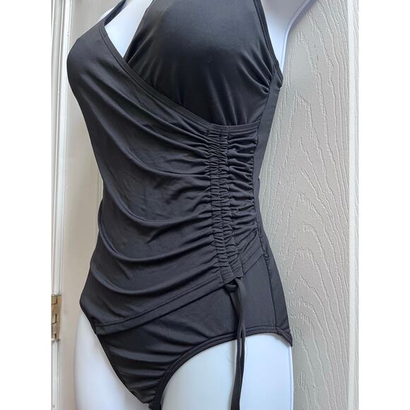 NWT Nip Tuck Swimwear Must Haves Black Ruched One Piece Swimsuit Size 4 - Picture 3 of 14